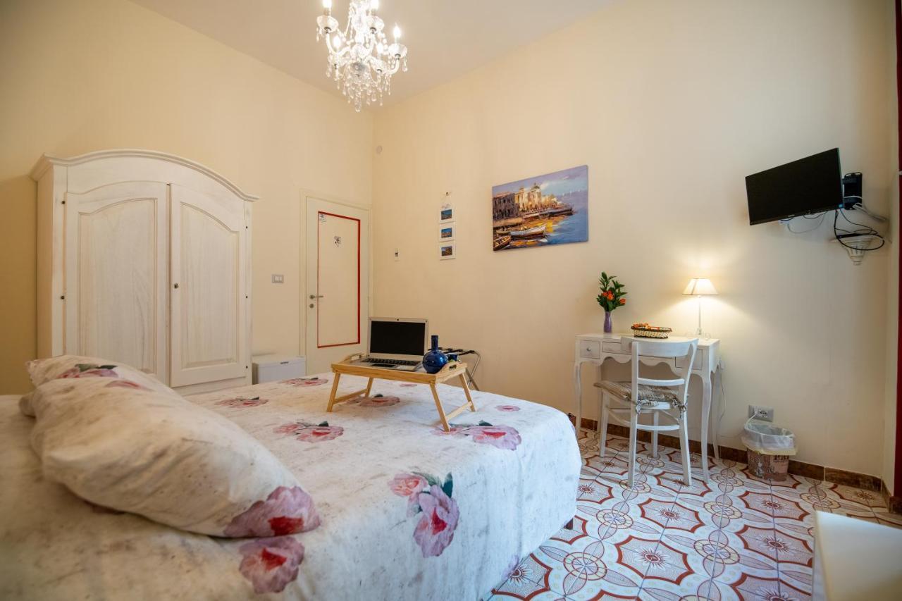 Terre Dipinte Bed & Breakfast ซาแลร์โน ภายนอก รูปภาพ