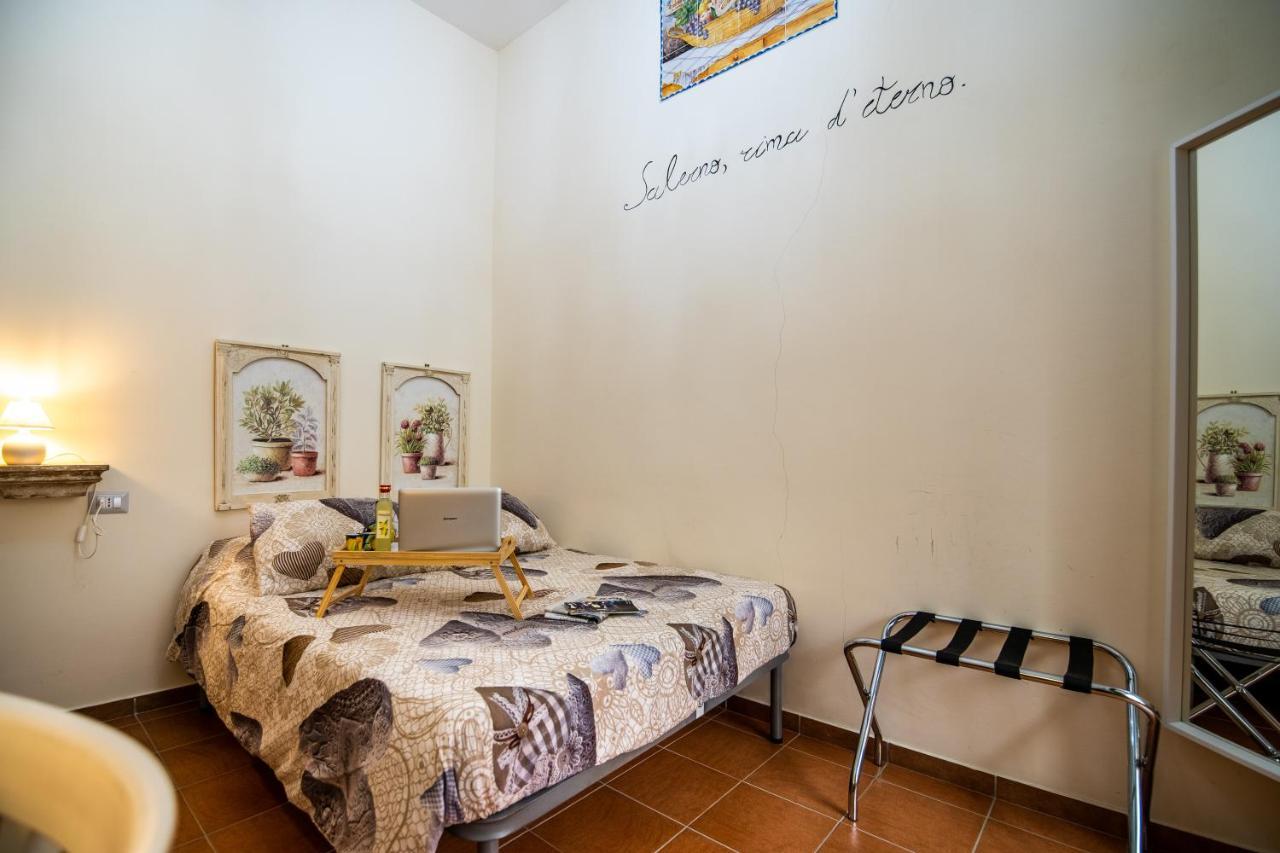 Terre Dipinte Bed & Breakfast ซาแลร์โน ภายนอก รูปภาพ