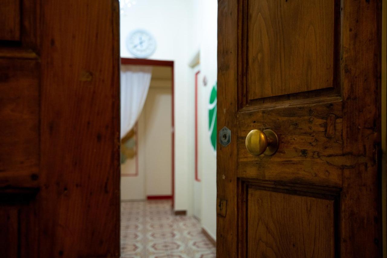 Terre Dipinte Bed & Breakfast ซาแลร์โน ภายนอก รูปภาพ