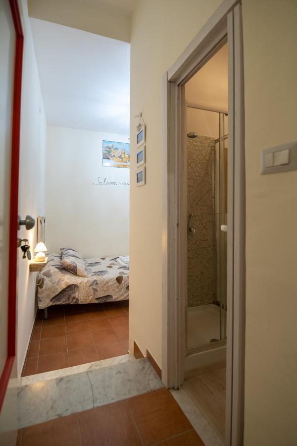 Terre Dipinte Bed & Breakfast ซาแลร์โน ภายนอก รูปภาพ